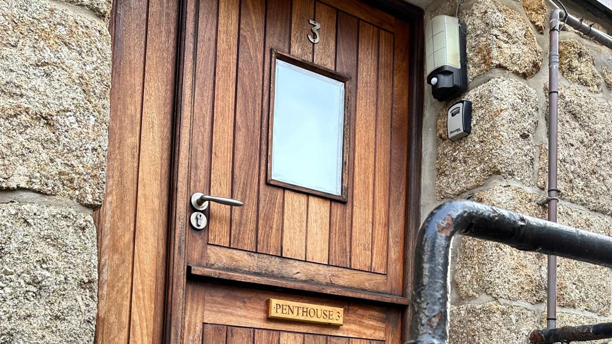 Penthouse 3 - Spacious Harbourside Apartment With Stunning Sea Views Penzance Exteriör bild